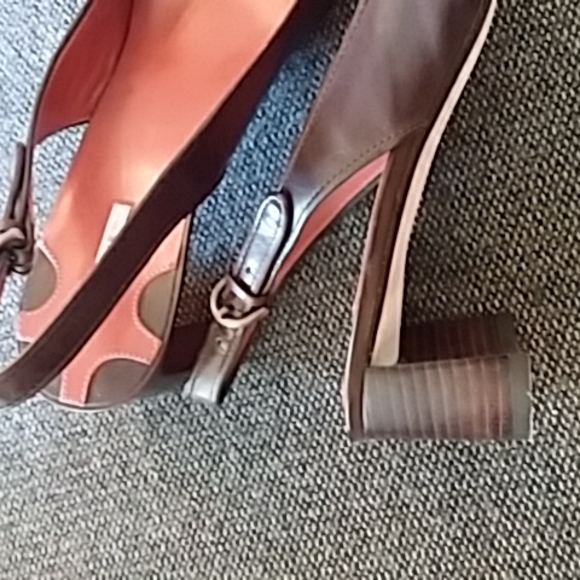 Max Studio Yule Slingback Brown Leather Shoes - Picture 4 of 10